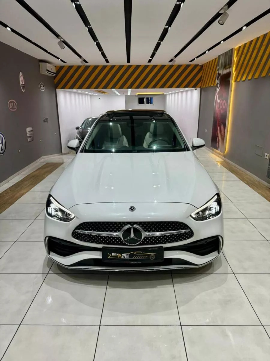 Mercedes-Benz Classe C à Ben Arous - Photo 2