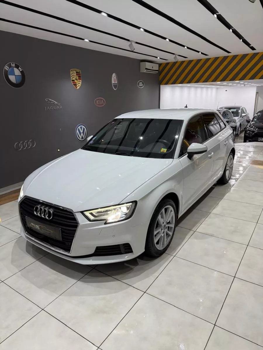 Audi A3 Sportback S-Line à Tunis - Photo 2