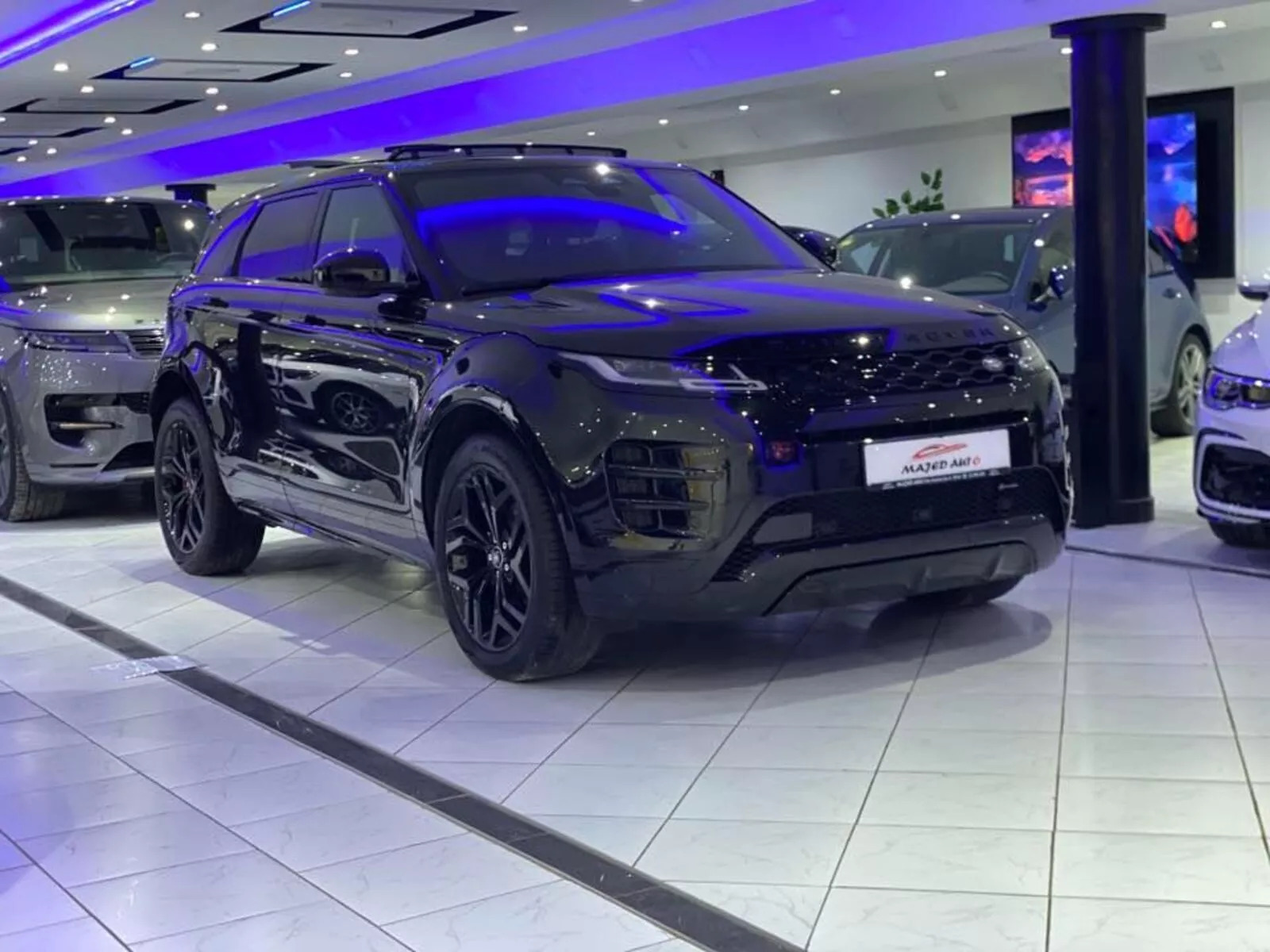 Land Rover Range Rover Evoque R-Dynamic S à Tunis - Photo 7