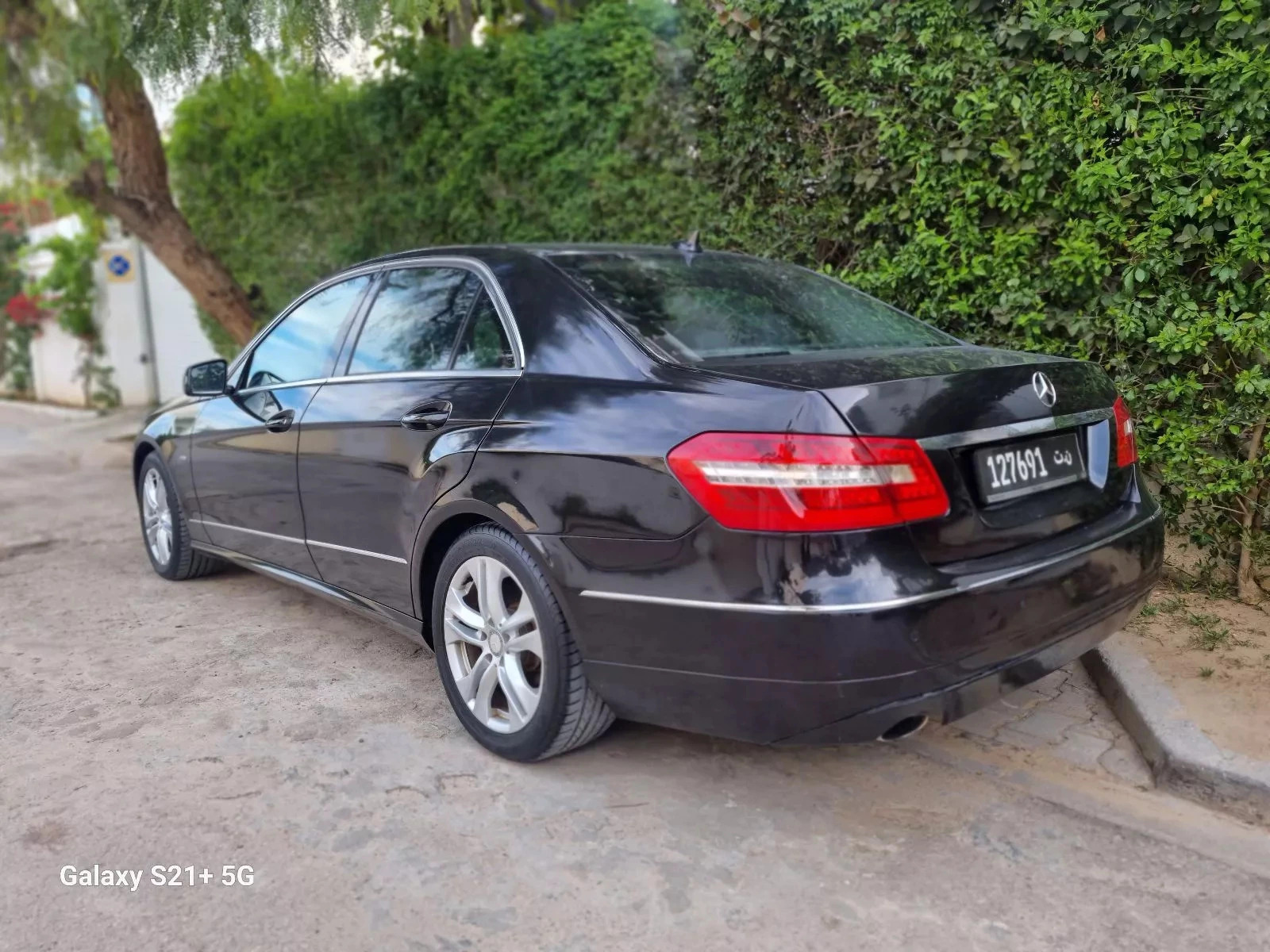 Mercedes-Benz Classe E à Tunis - Photo 1