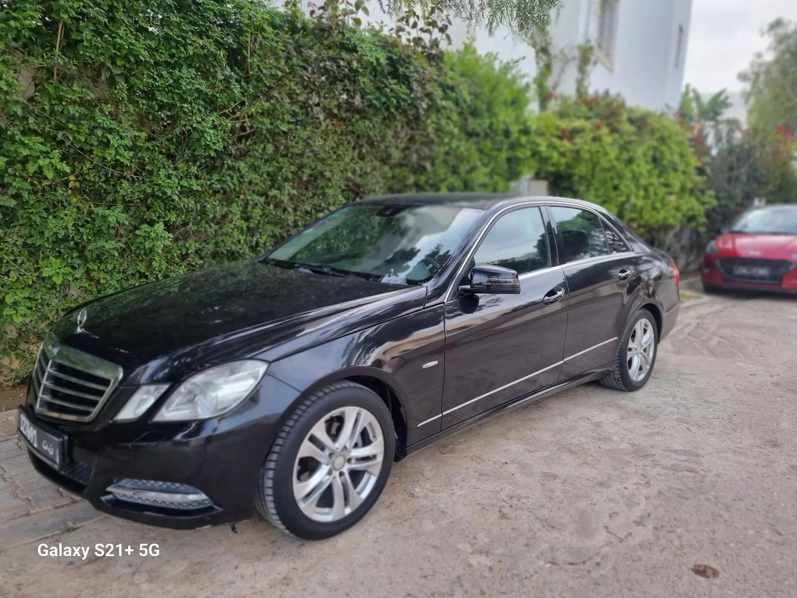 Mercedes-Benz Classe E à Tunis - Photo 4