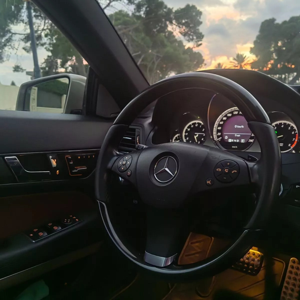 Mercedes-Benz Classe E coupé à Ariana - Photo 5