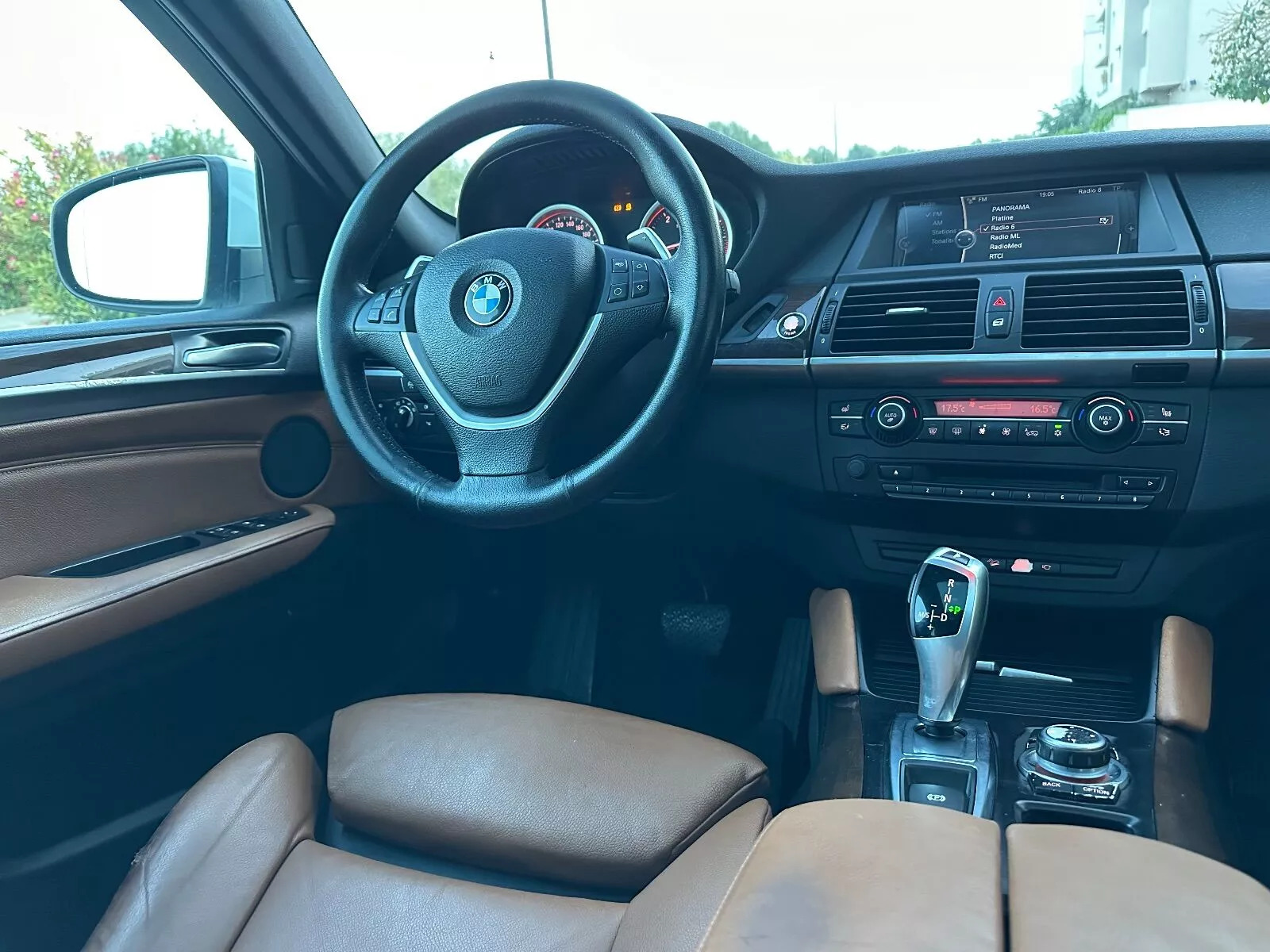 BMW X6 M power à Ariana - Photo 17