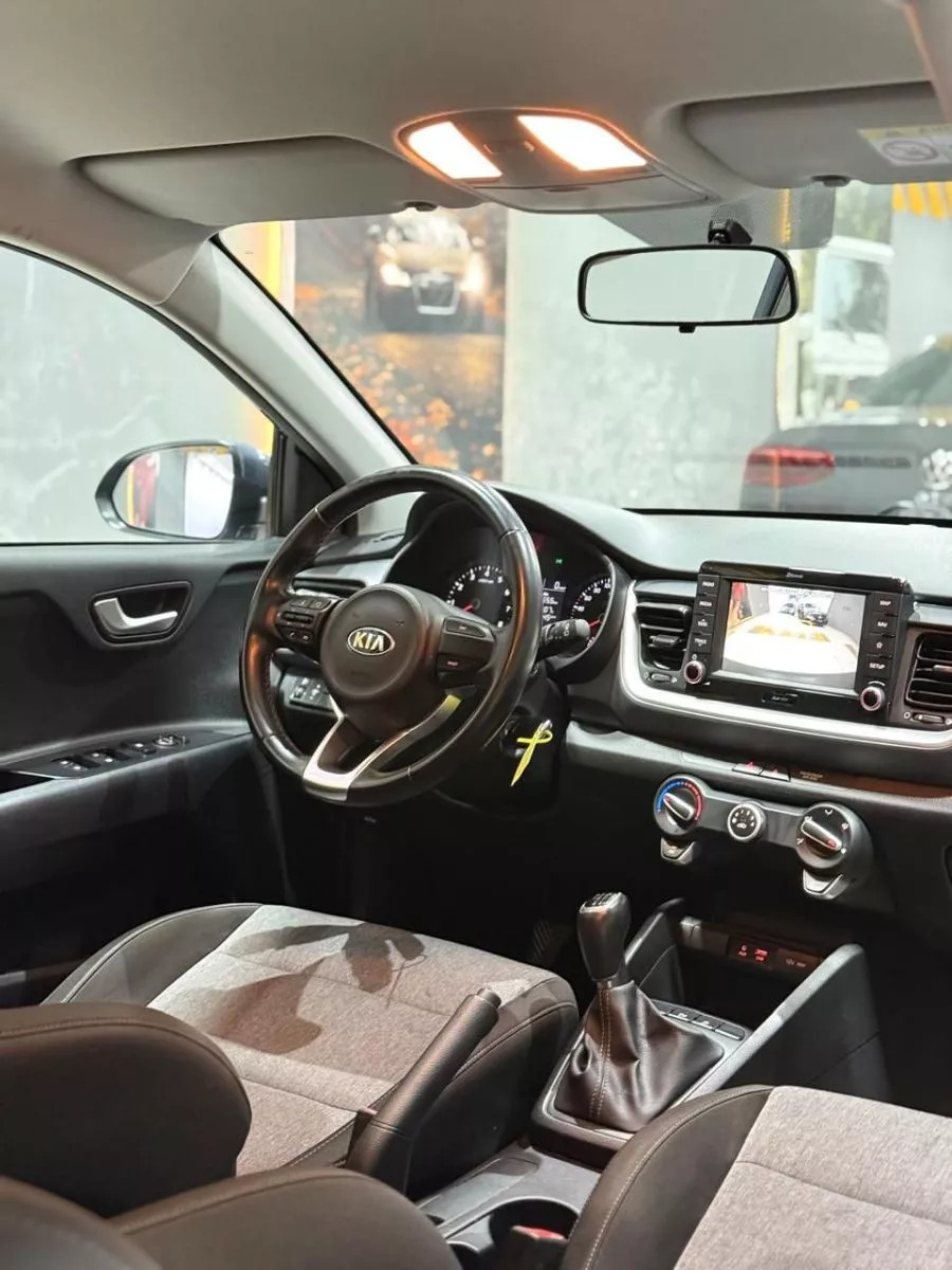 KIA Stonic PLATINUM EDITION à Nabeul - Photo 9