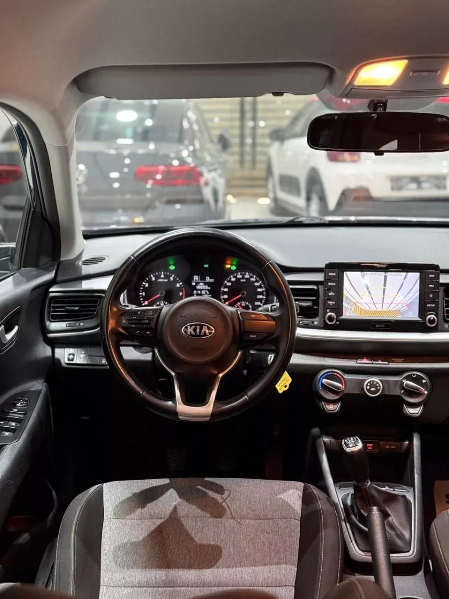 KIA Stonic PLATINUM EDITION à Nabeul - Photo 12