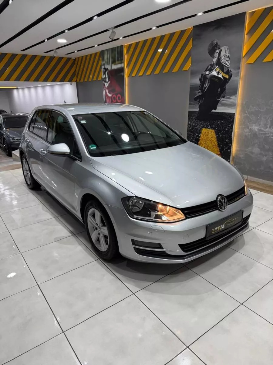  Clio bombe 