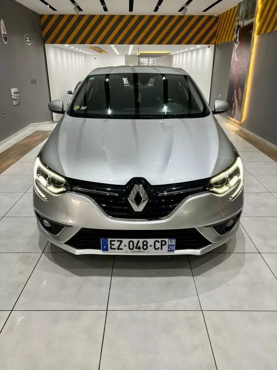 Renault Megane à Tunis - Photo 1