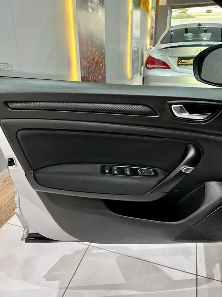 Renault Megane à Tunis - Photo 12