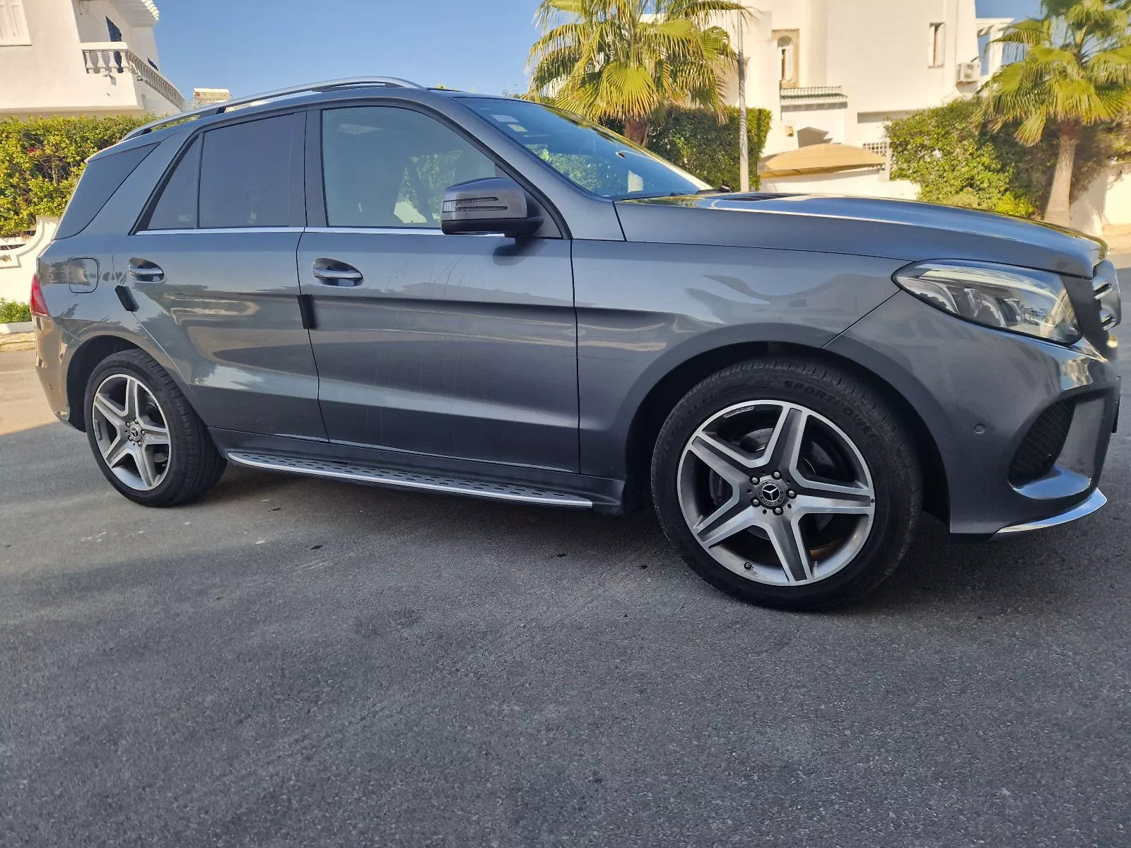Mercedes-Benz GLE à Ariana - Photo 1