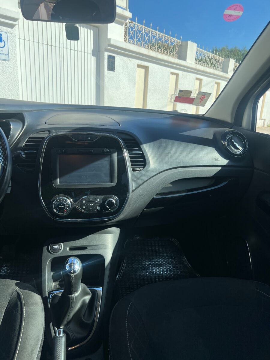 Renault Captur à Tunis - Photo 4