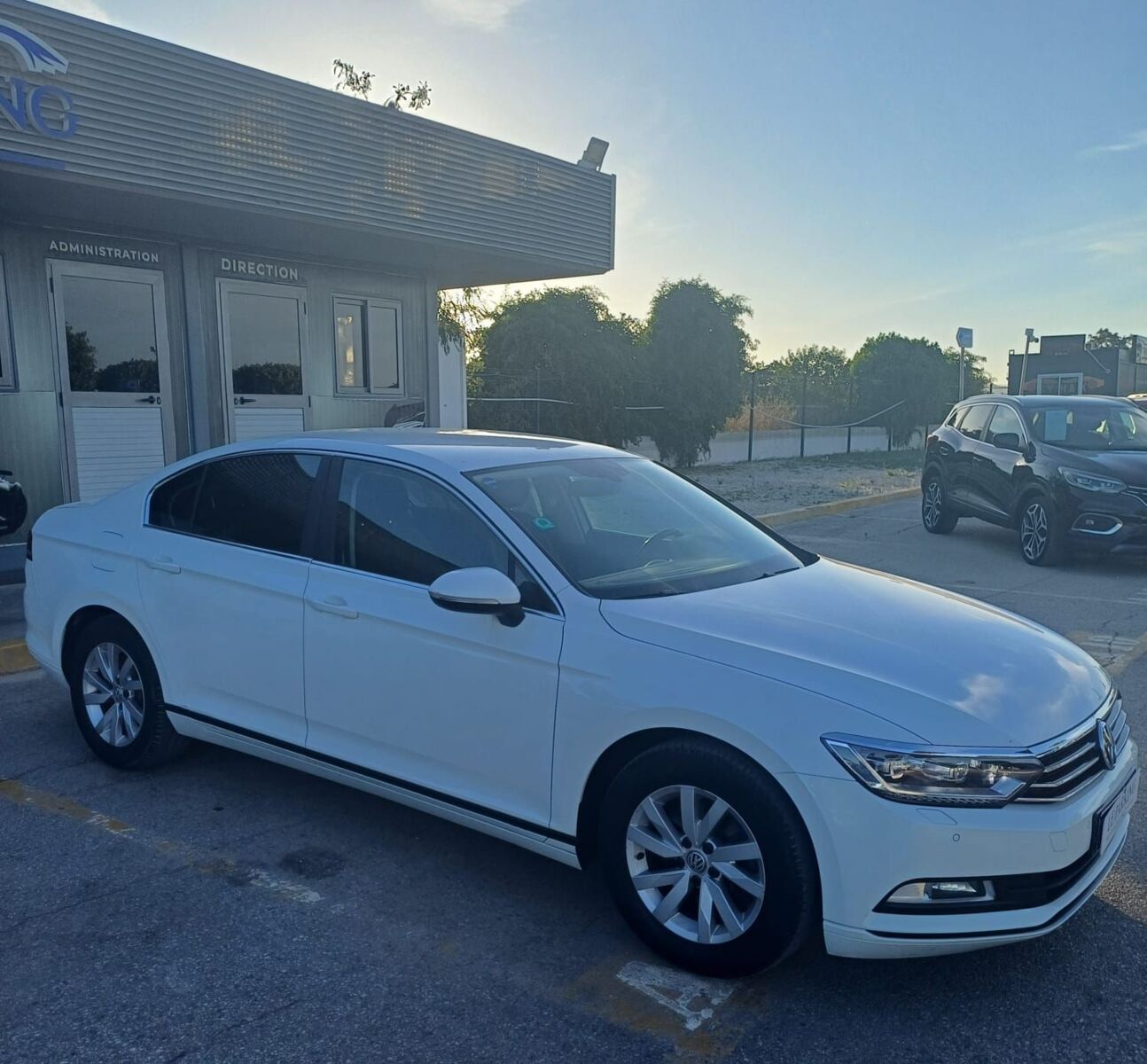 Volkswagen Passat R-Line à Tunis - Photo 1