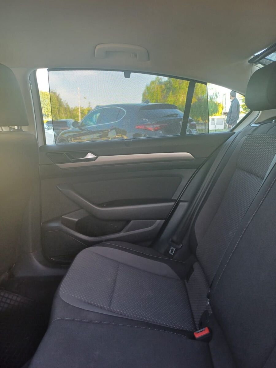 Volkswagen Passat R-Line à Tunis - Photo 4