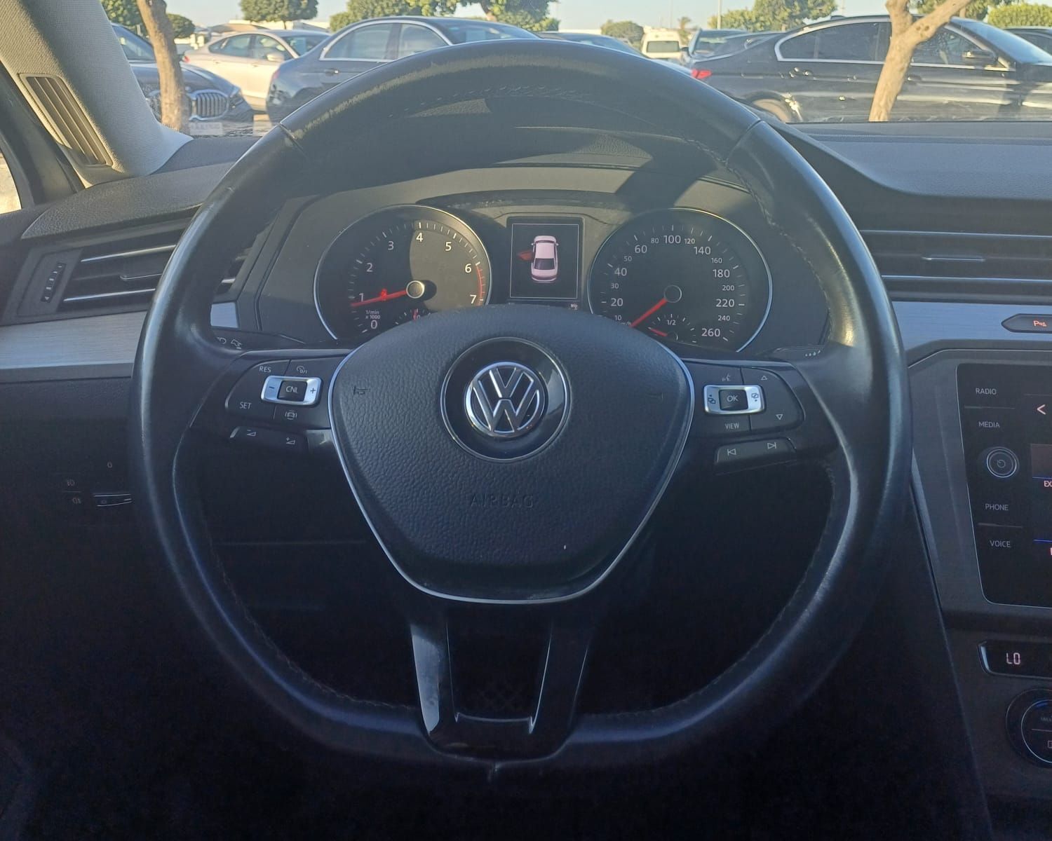 Volkswagen Passat R-Line à Tunis - Photo 9