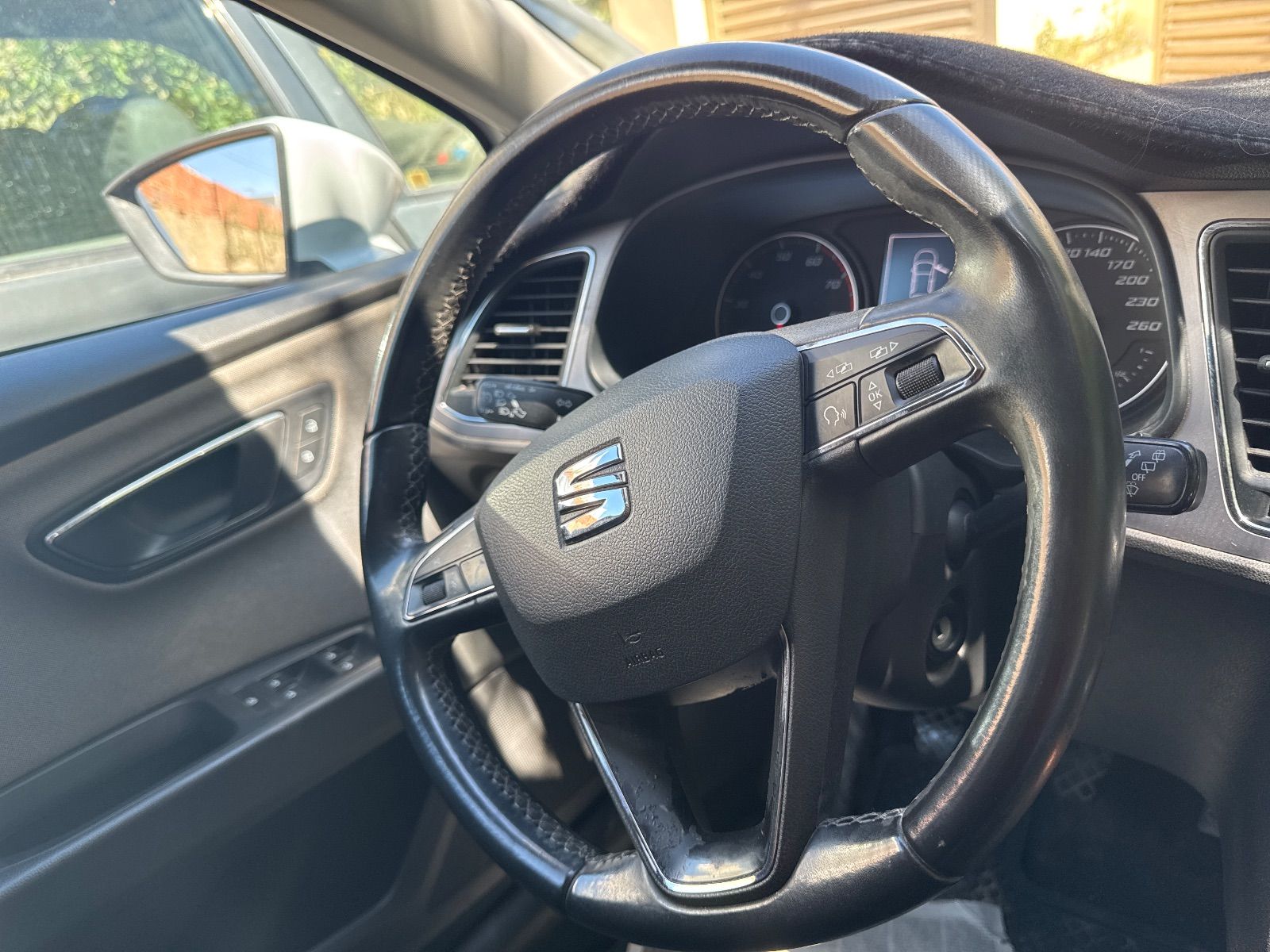 Seat Leon Référence à Ben Arous - Photo 5