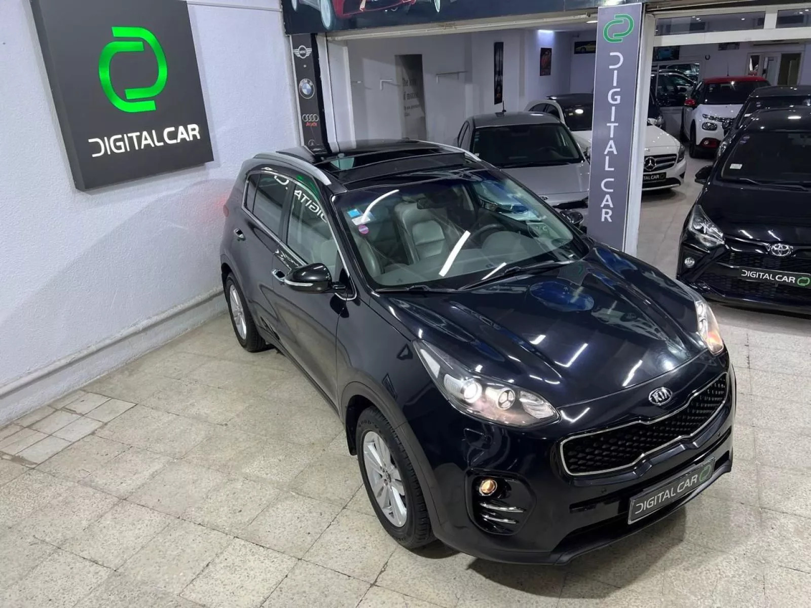 KIA Sportage à Tunis - Photo 10