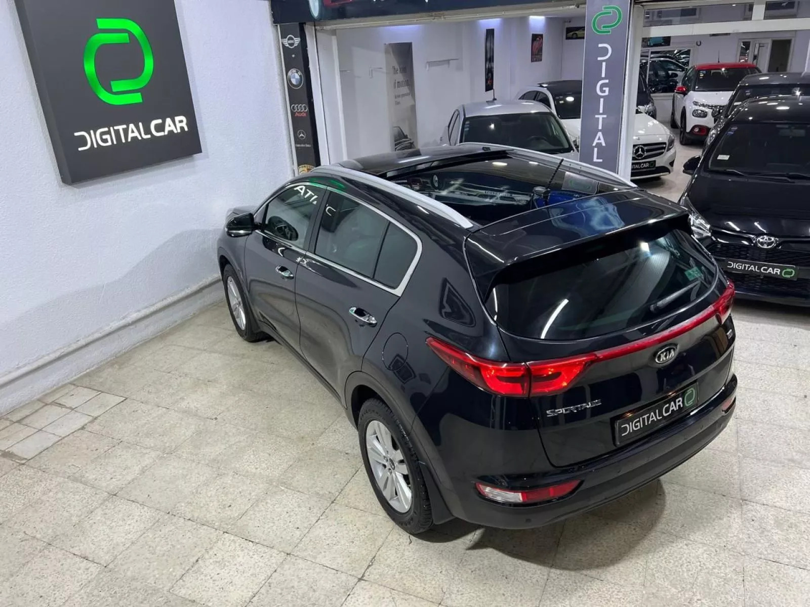KIA Sportage à Tunis - Photo 15