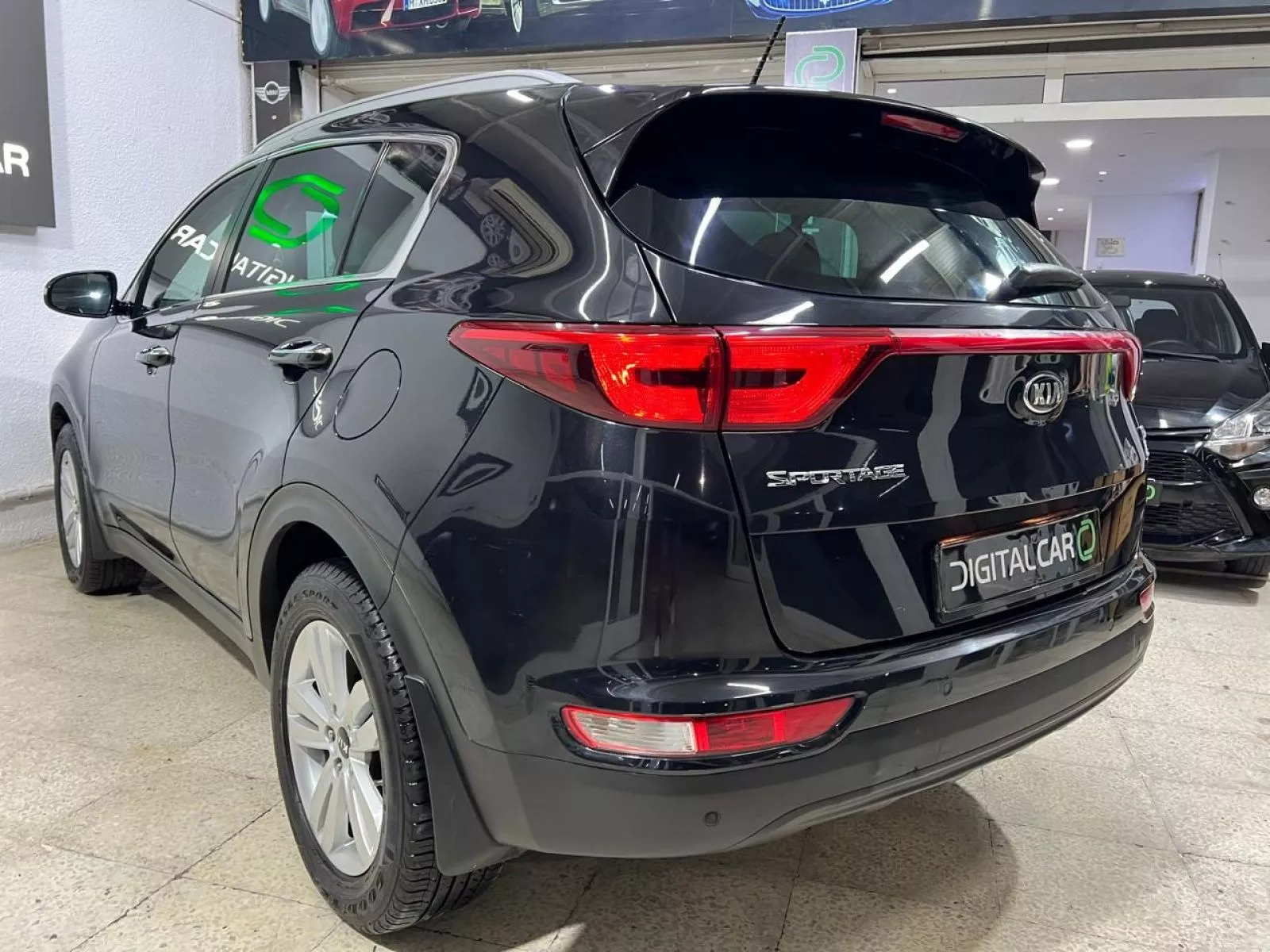 KIA Sportage à Tunis - Photo 18