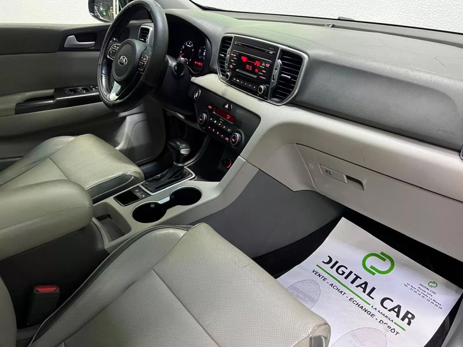KIA Sportage à Tunis - Photo 20