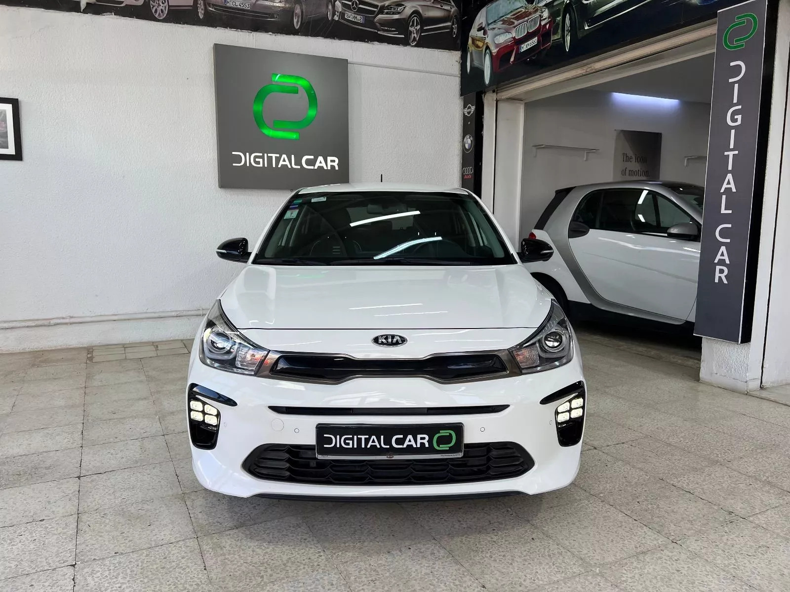 KIA Rio 5p GT-Line à Tunis - Photo 2