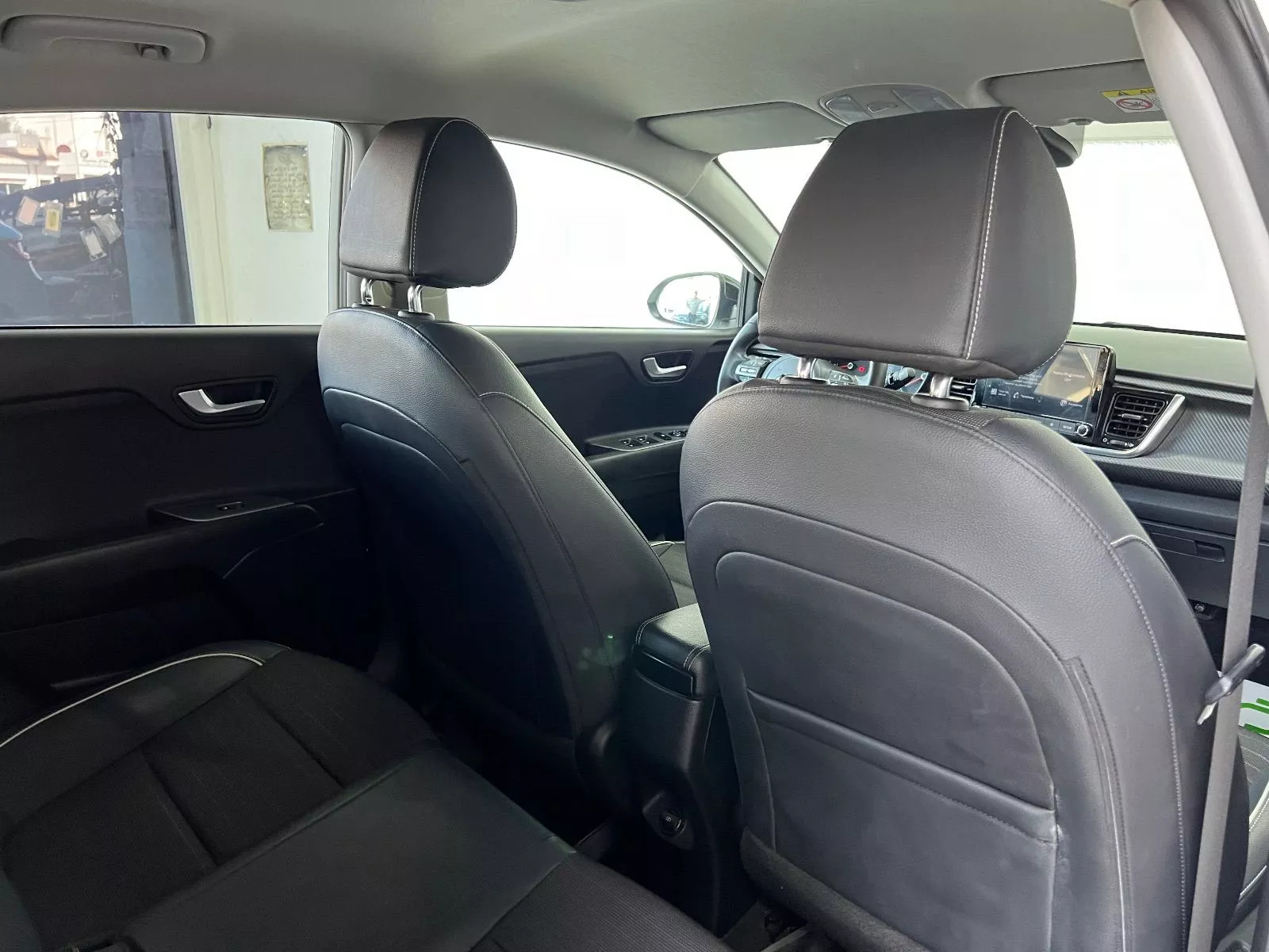 KIA Rio 5p GT-Line à Tunis - Photo 27
