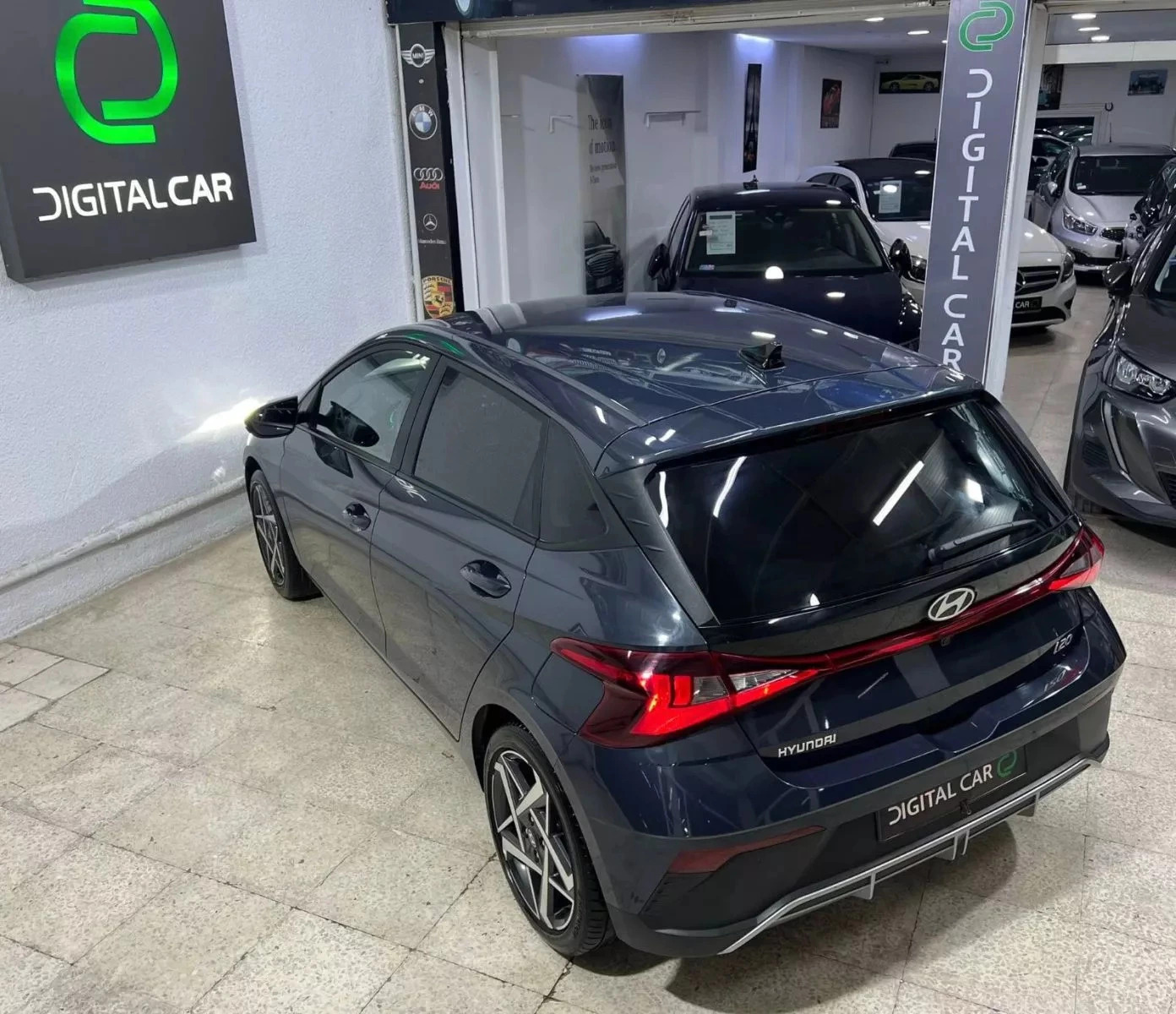 Hyundai i20 High Grade à Tunis - Photo 14