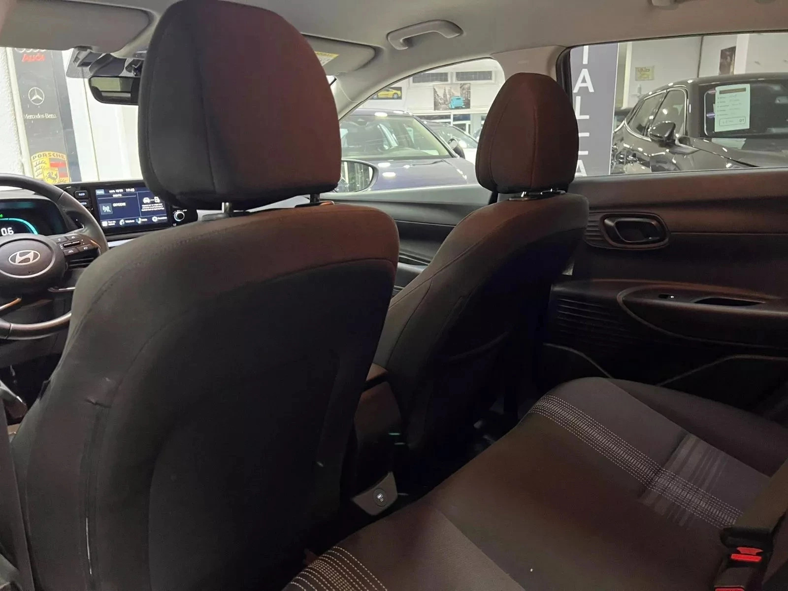 Hyundai i20 High Grade à Tunis - Photo 24