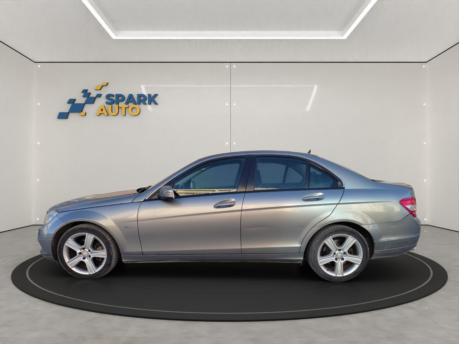 Mercedes-Benz Classe C C220 KIT AMG à Ariana - Photo 2
