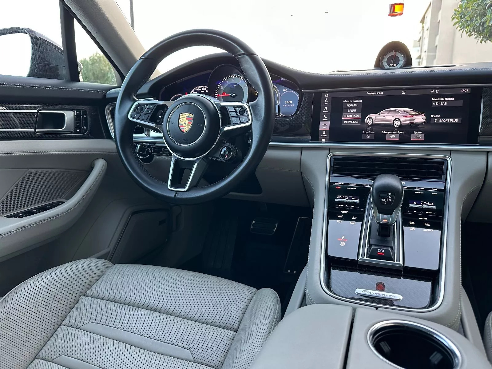 Porsche Panamera à Tunis - Photo 5
