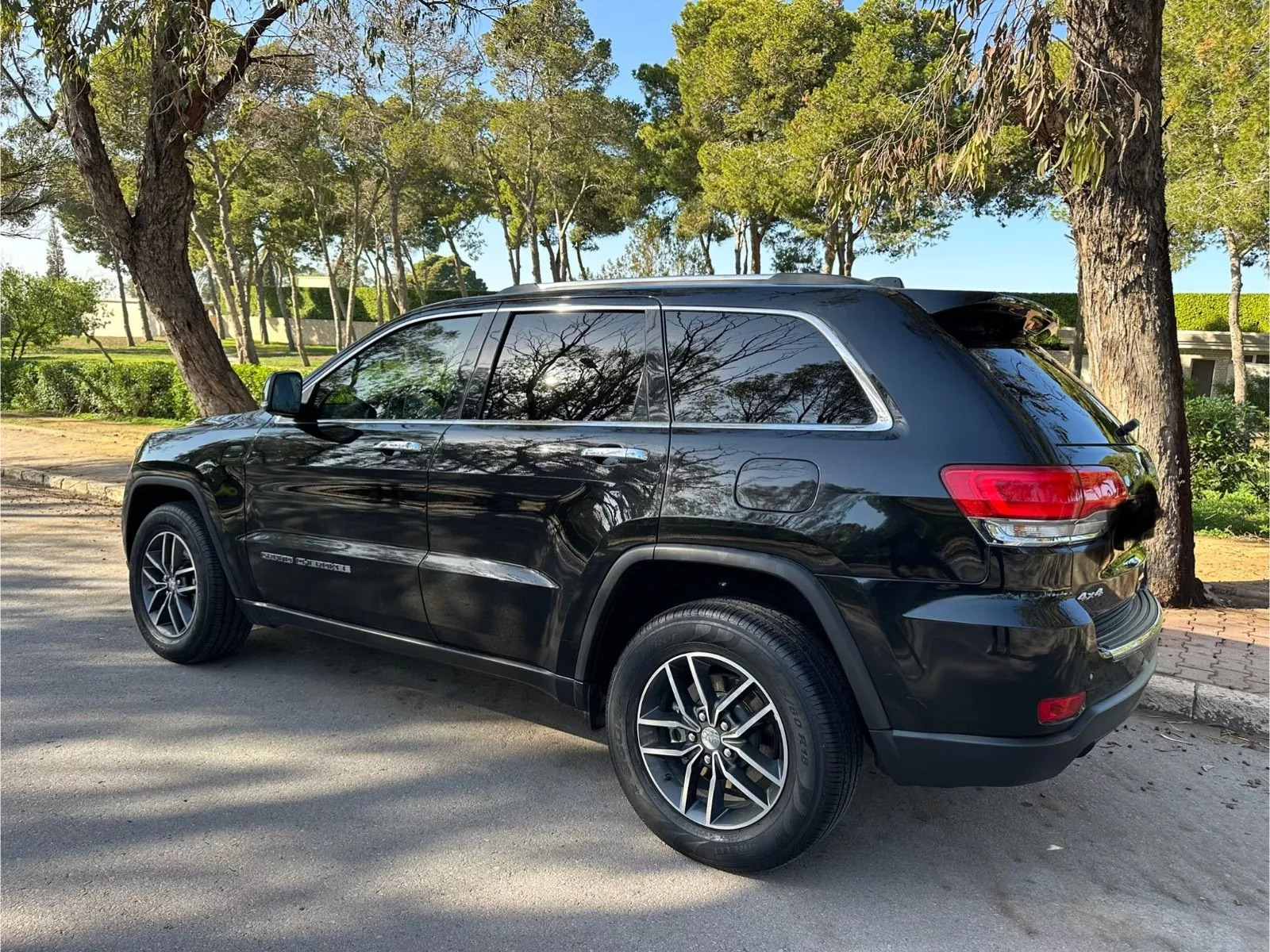 Jeep Grand Cherokee Limited à Tunis - Photo 6