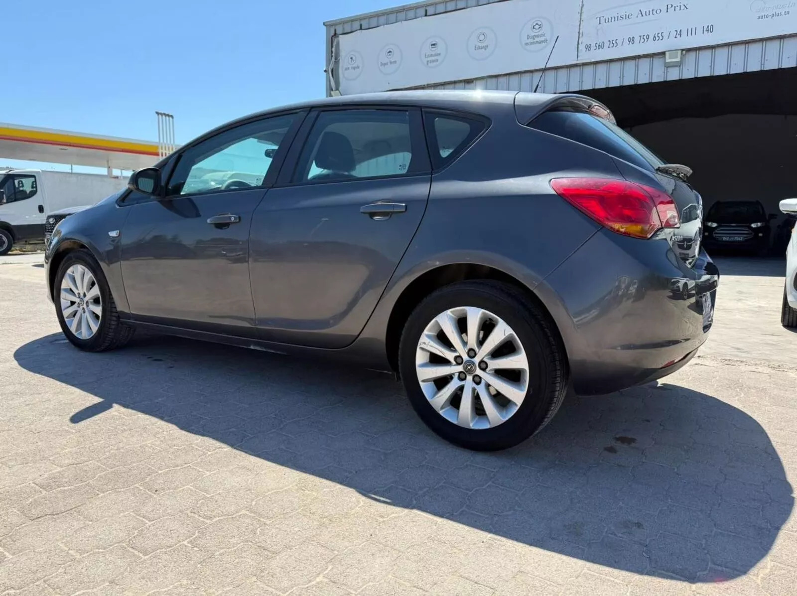 Opel Astra Edition Plus à Ariana - Photo 2