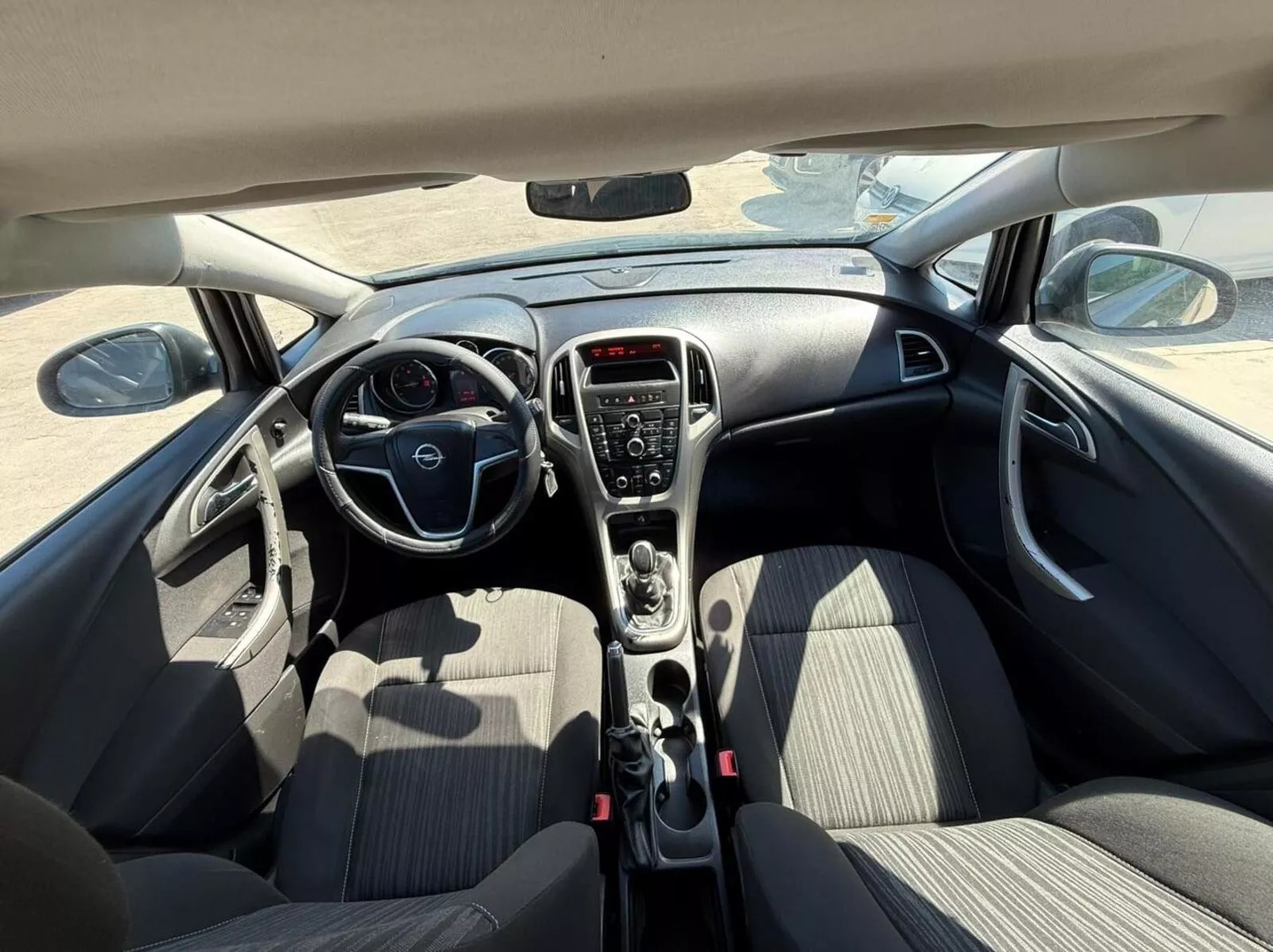 Opel Astra Edition Plus à Ariana - Photo 8