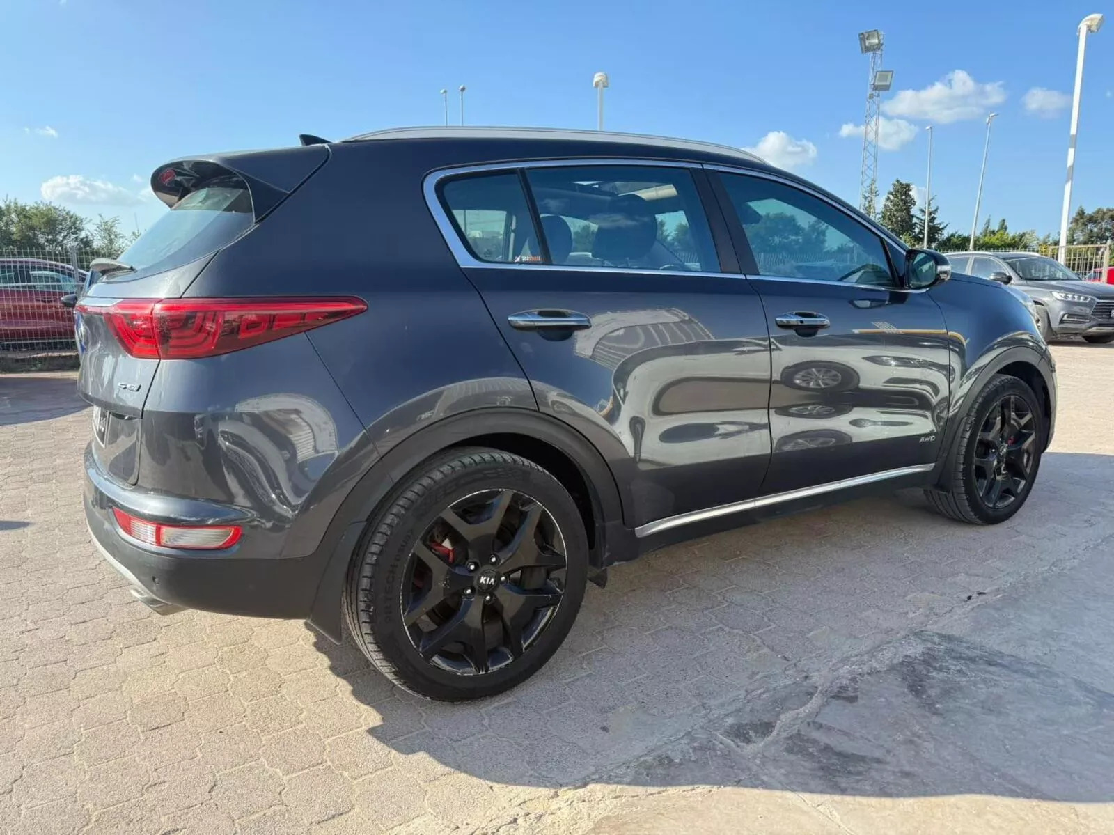 KIA Sportage à Tunis - Photo 5