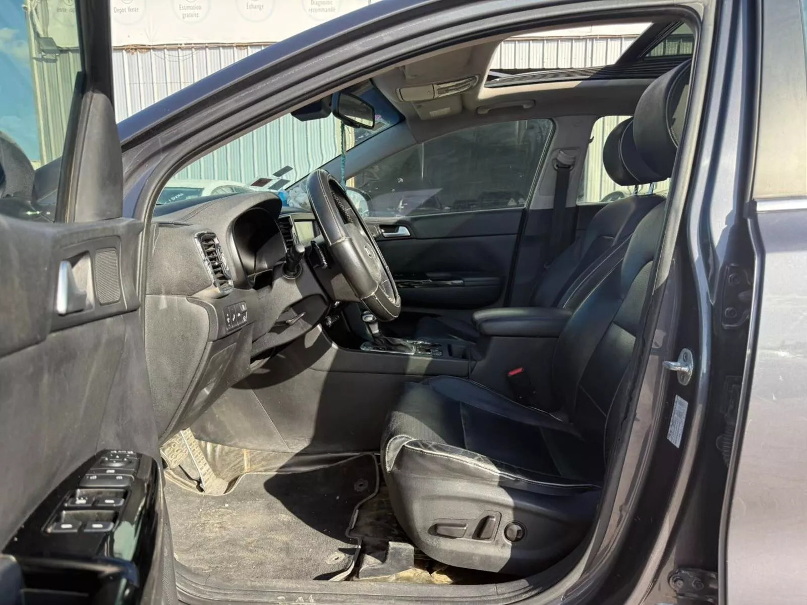 KIA Sportage à Tunis - Photo 6