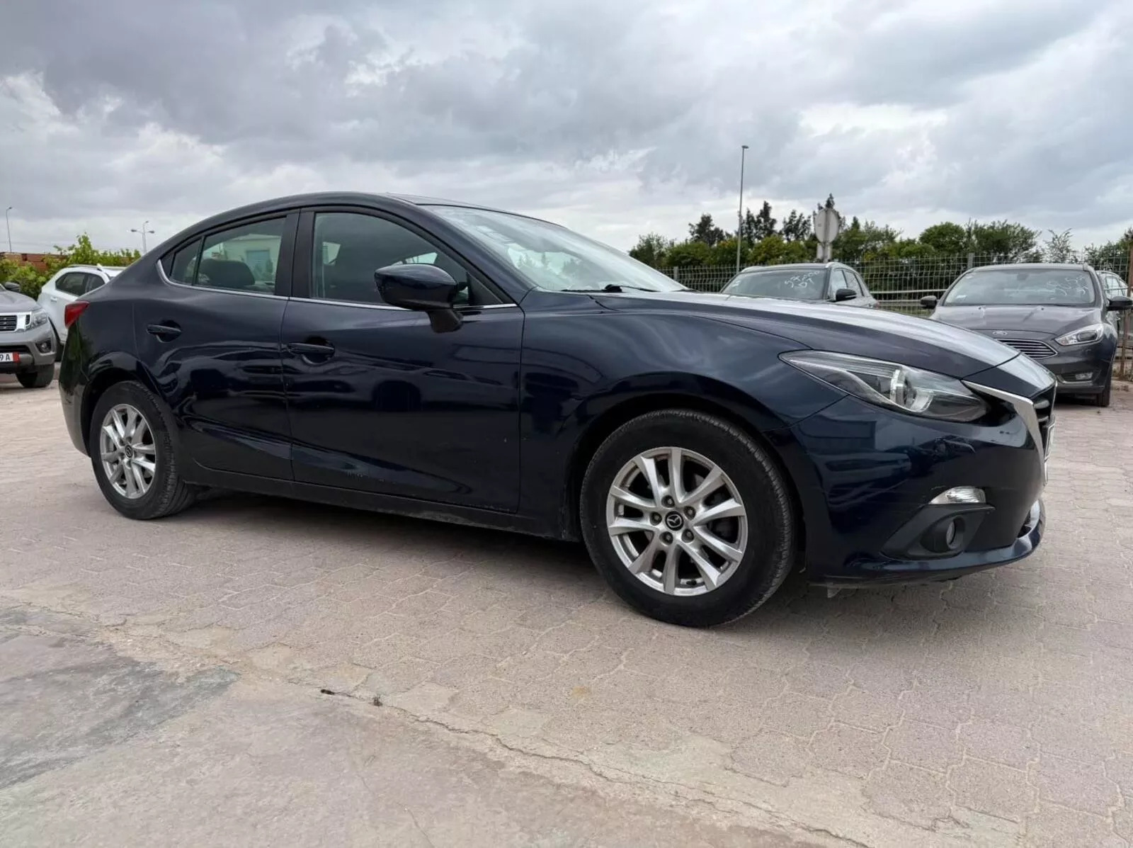 Mazda 3 sedan à Ben Arous - Photo 3