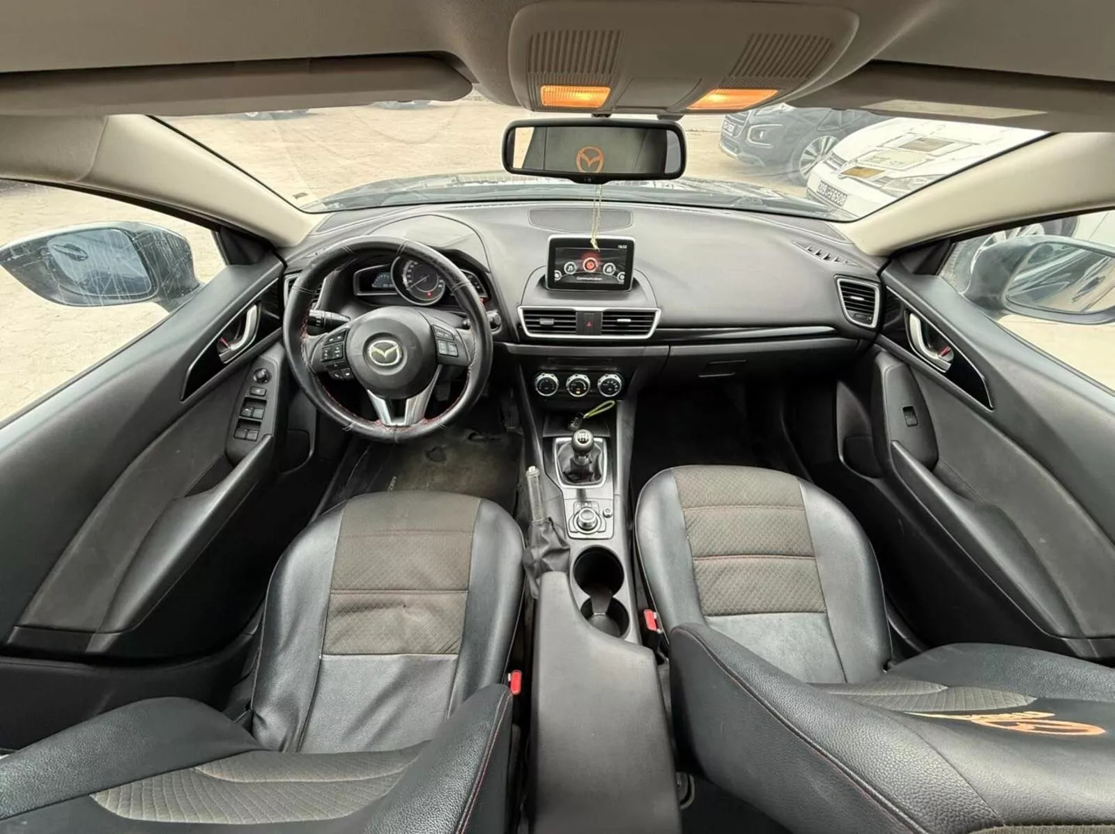 Mazda 3 sedan à Ben Arous - Photo 9