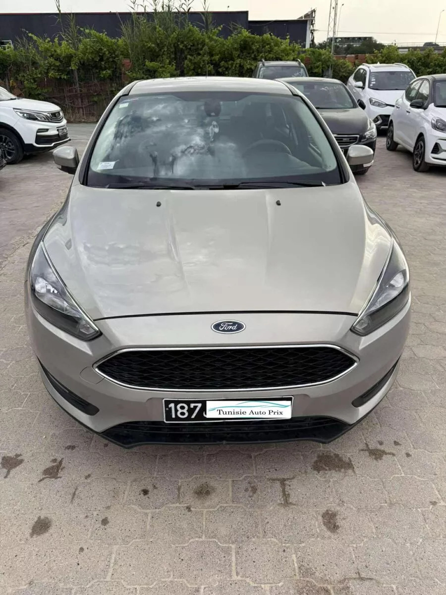 Ford Focus Titanium à Tunis - Photo 10