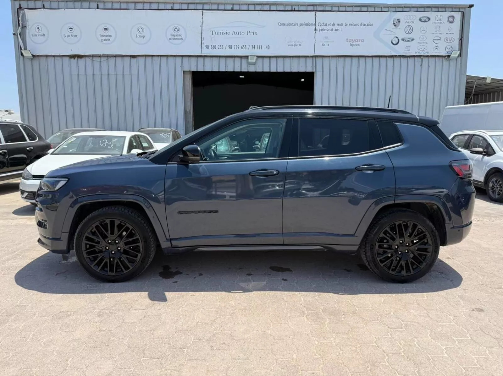 Jeep Compass Longitude à Sfax - Photo 1
