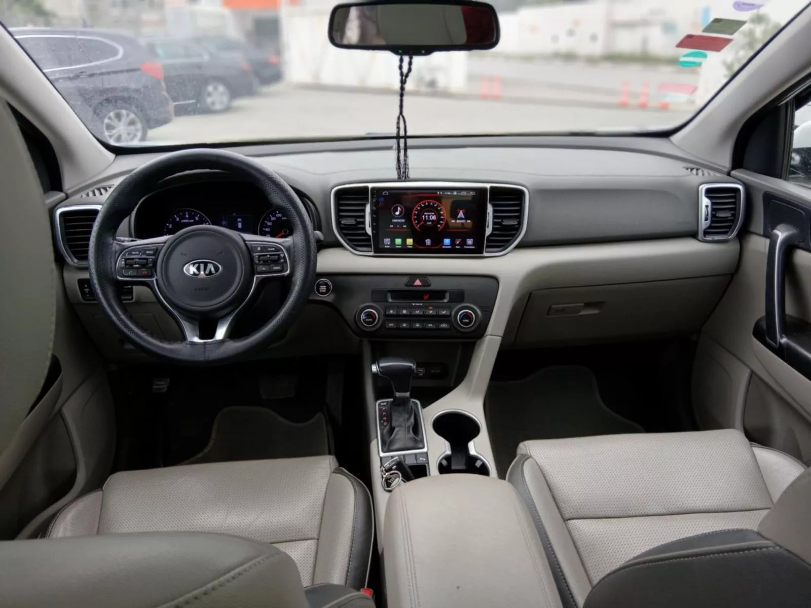 KIA Sportage à Tunis - Photo 7