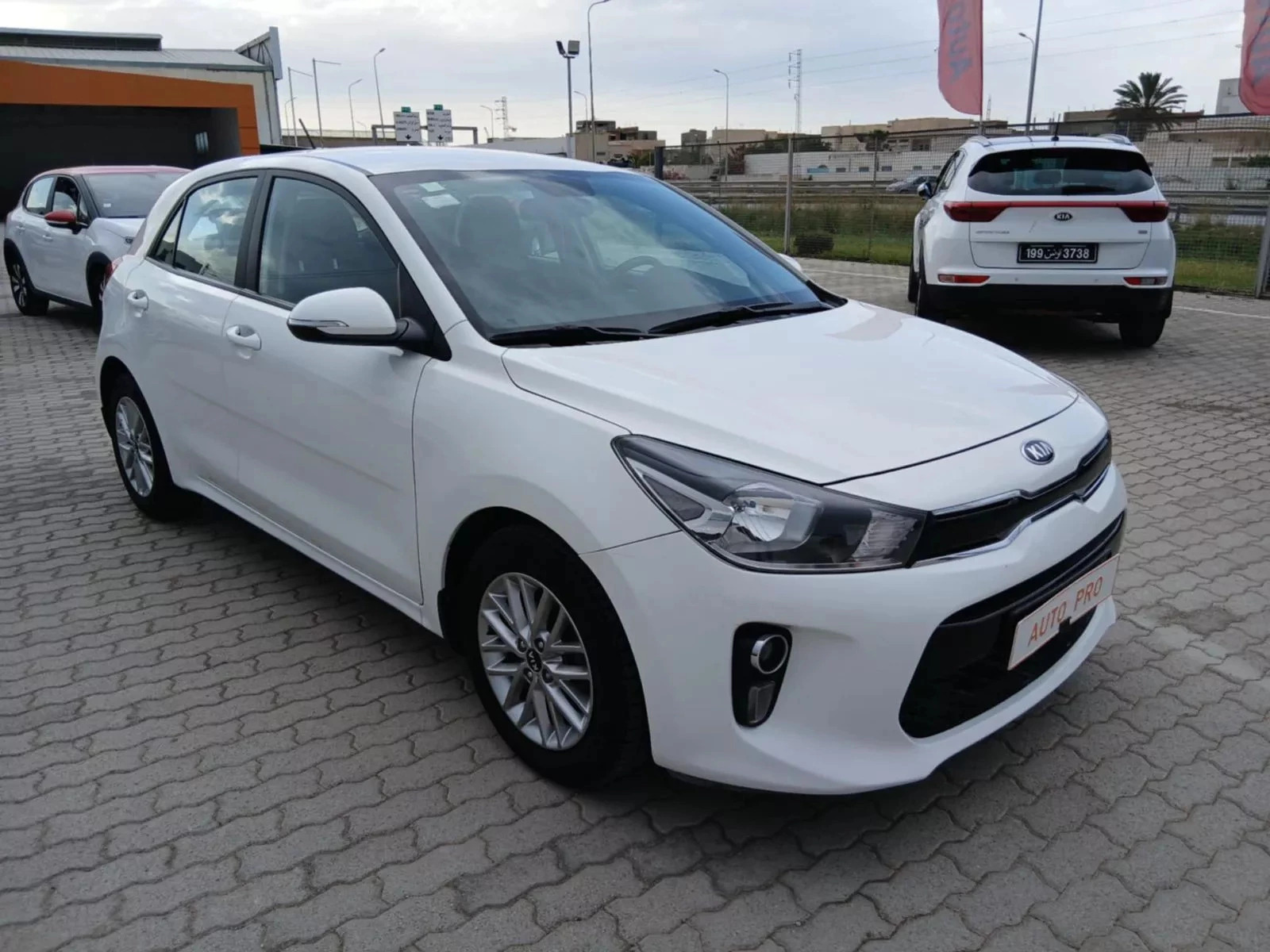 KIA Rio 5p SX Plus à Ariana - Photo 1