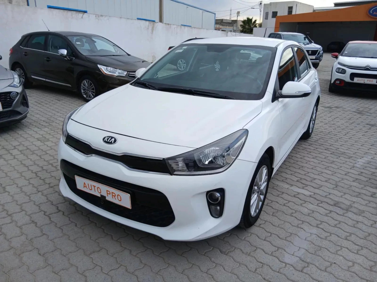 KIA Rio 5p SX Plus à Ariana - Photo 2