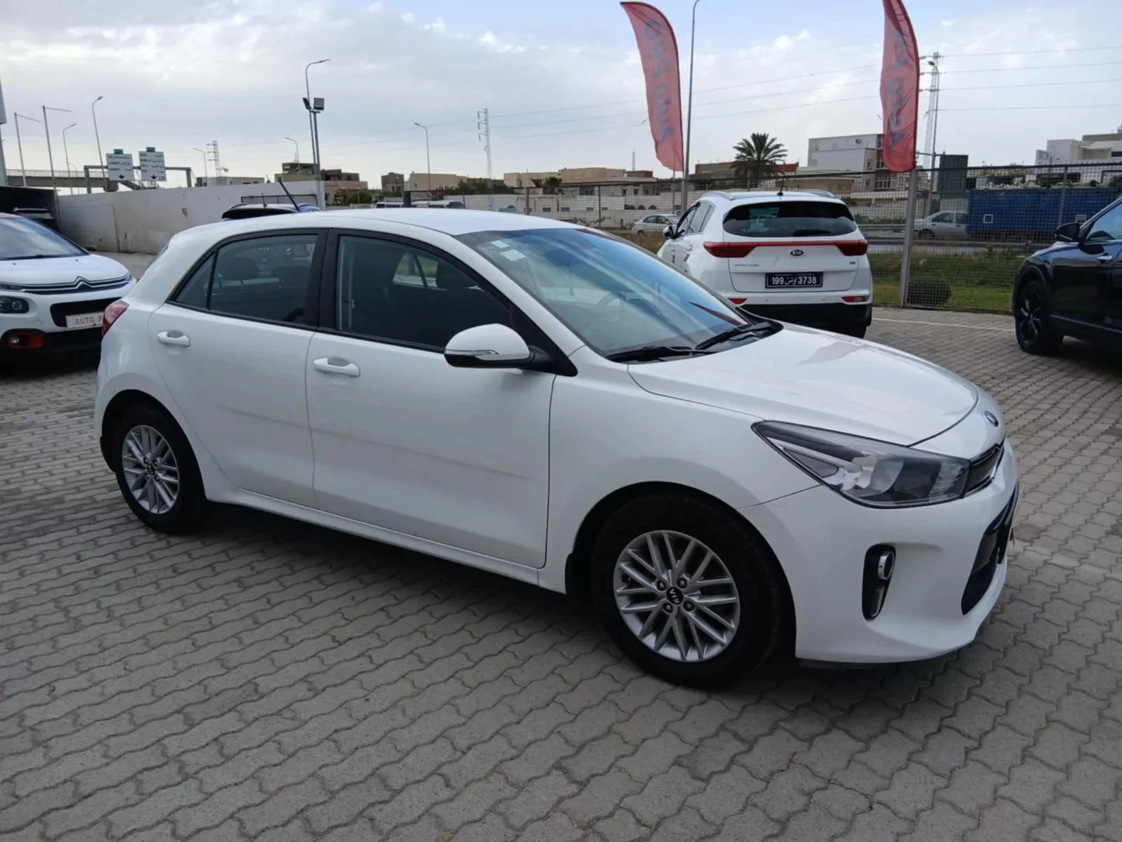 KIA Rio 5p SX Plus à Ariana - Photo 4
