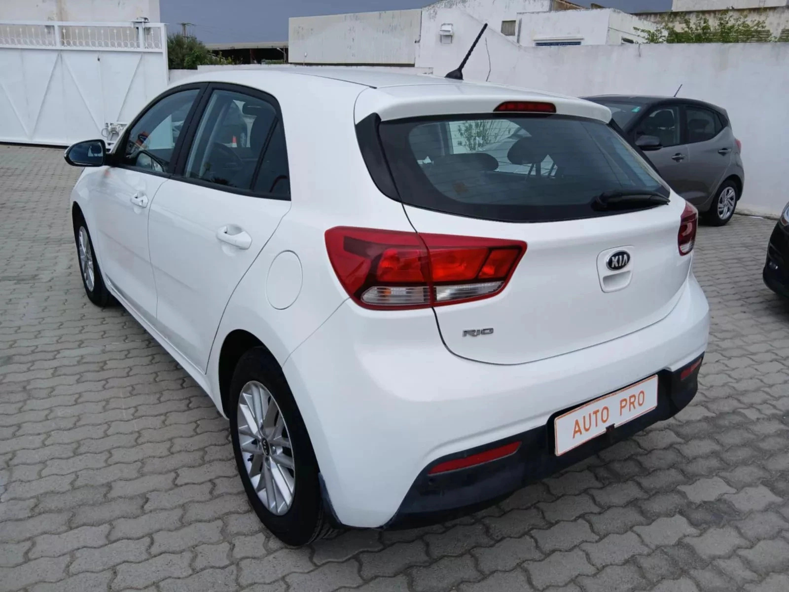 KIA Rio 5p SX Plus à Ariana - Photo 6