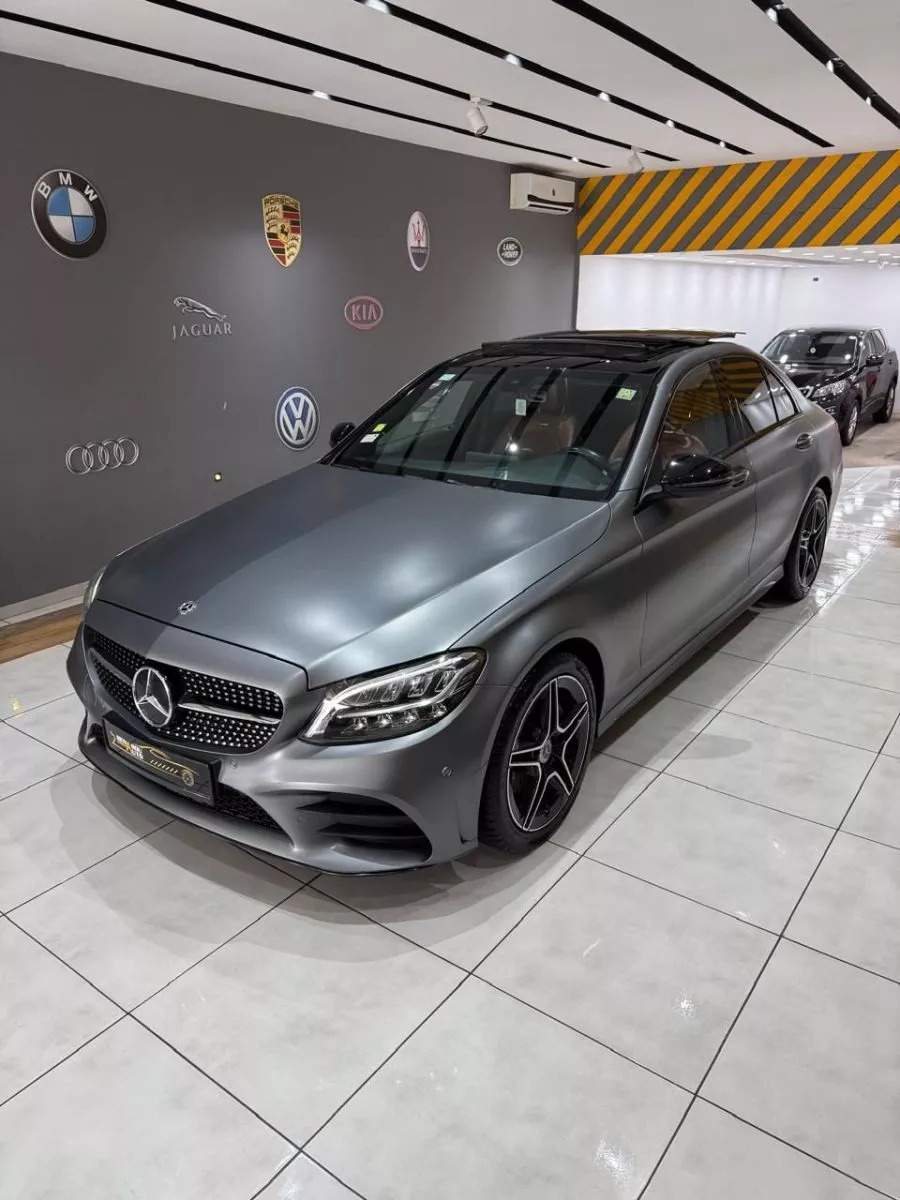 Mercedes-Benz Classe C AMG à Ben Arous - Photo 2
