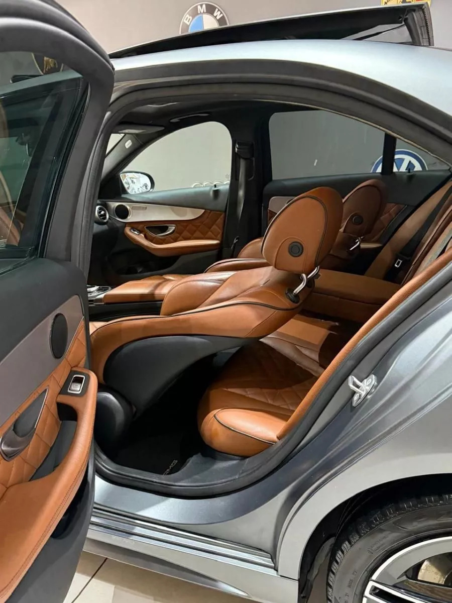 Mercedes-Benz Classe C AMG à Ben Arous - Photo 21