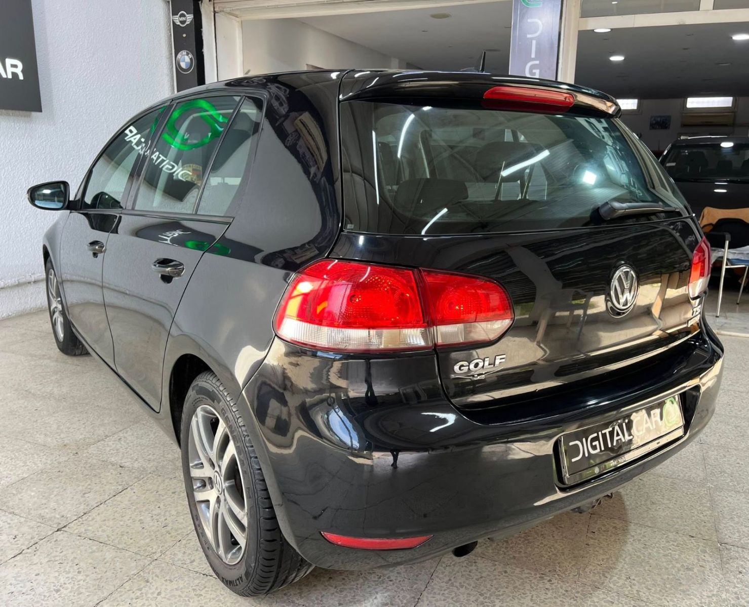 Volkswagen Golf 6 à Ariana - Photo 12