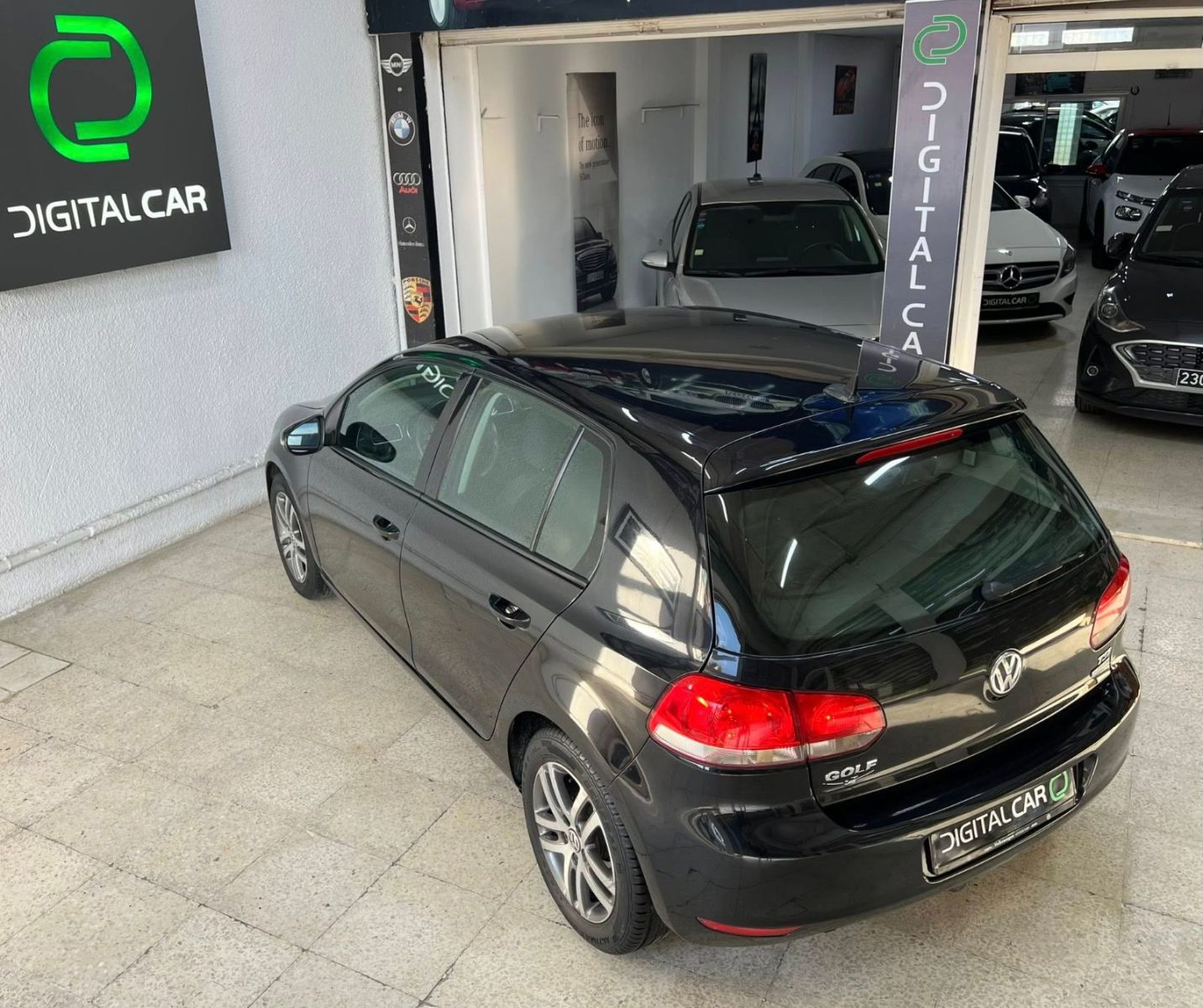Volkswagen Golf 6 à Ariana - Photo 15