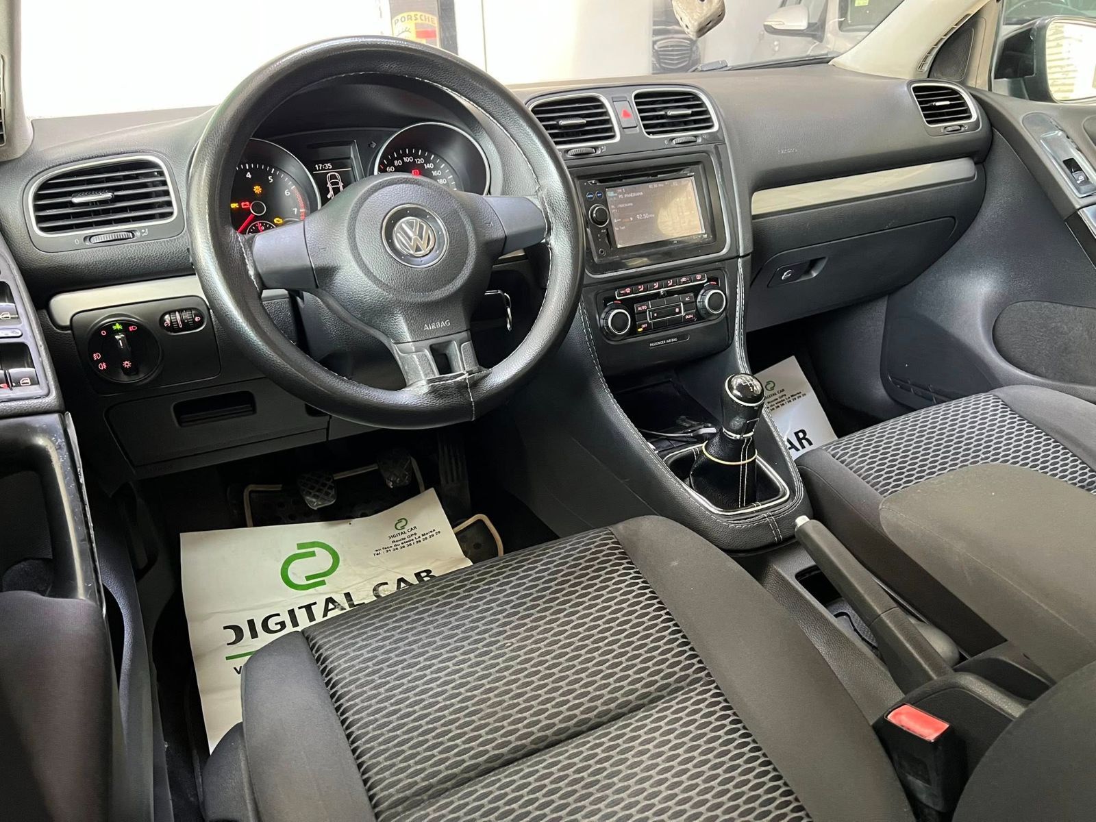 Volkswagen Golf 6 à Ariana - Photo 19