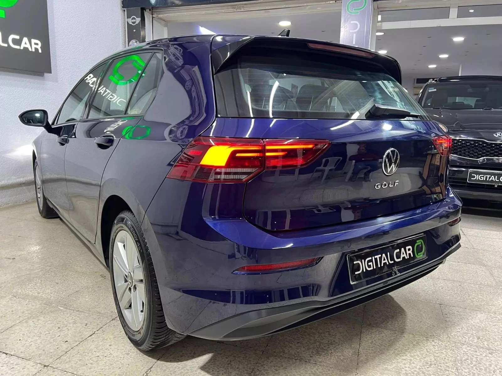 Volkswagen Golf 8 Life à Ariana - Photo 19