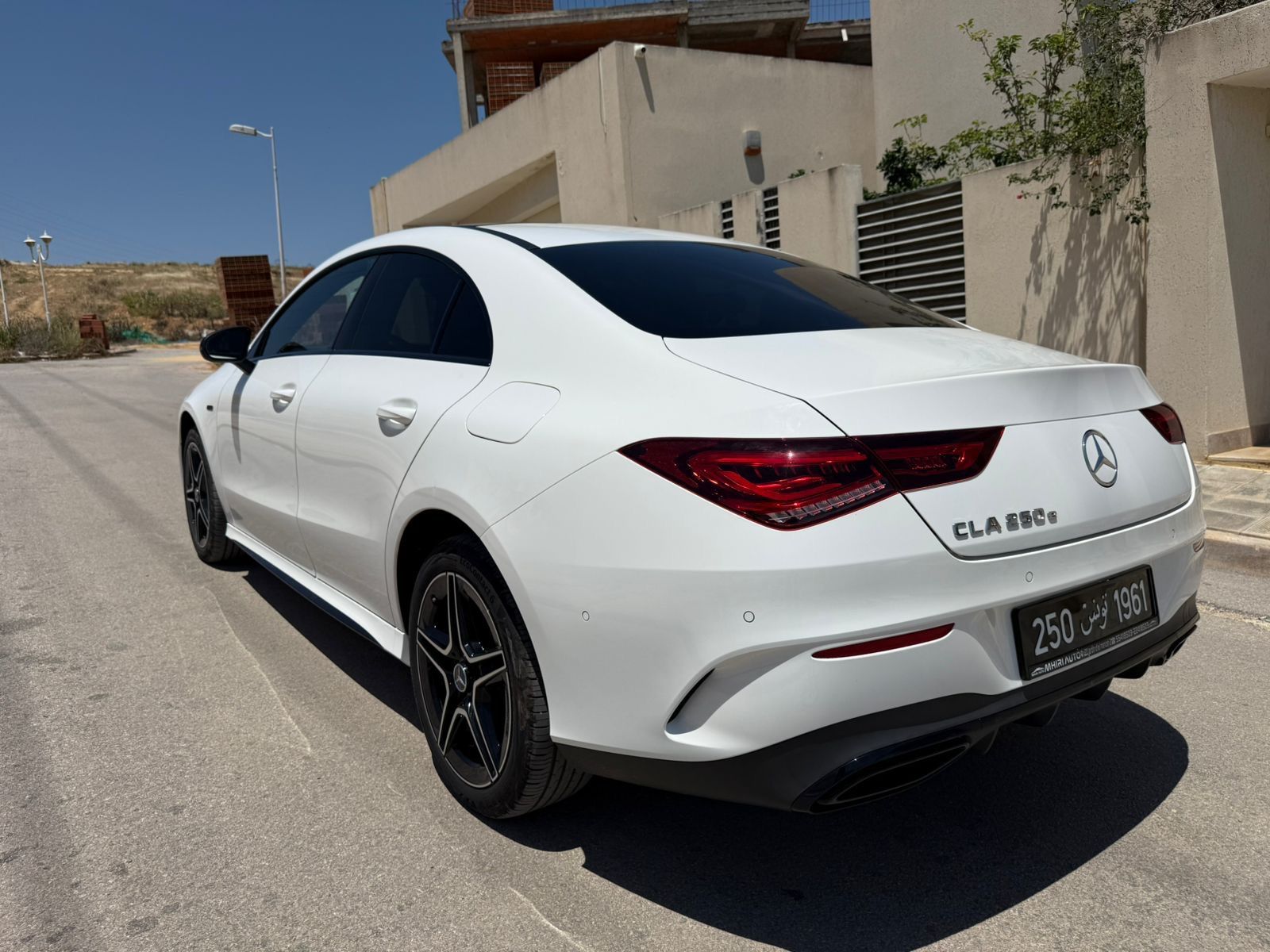 Mercedes-Benz GLA 200 Kit AMG à Tunis - Photo 2