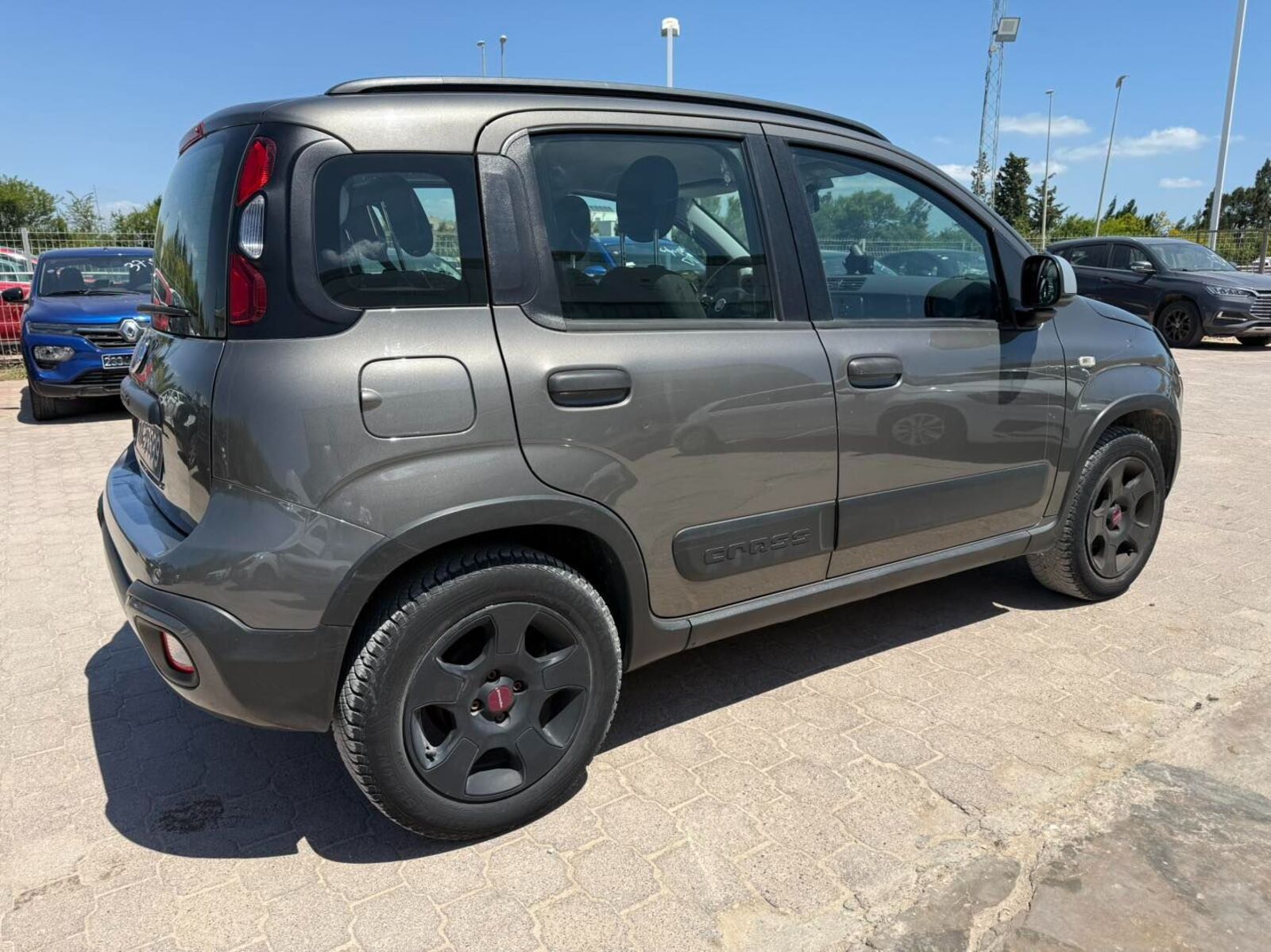 Fiat Panda City Cross à Tunis - Photo 5
